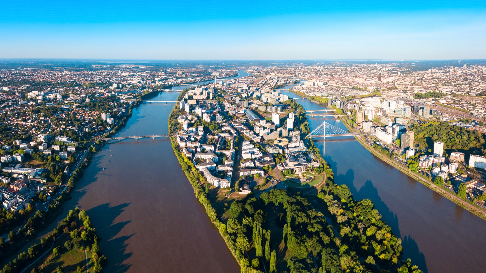 Nantes skyline