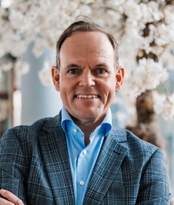Dr. Patrick Wouters
